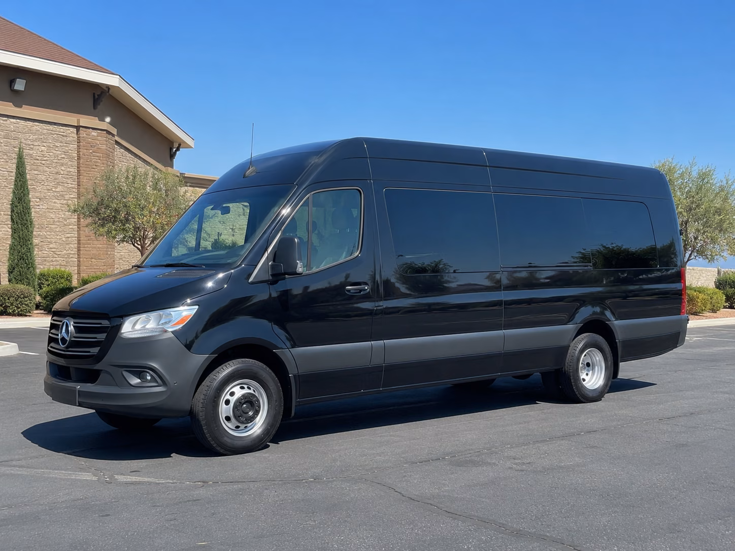 northcharlestoncharterbusservices com is ready to help smaller prom groups find sprinter vans and minibuses